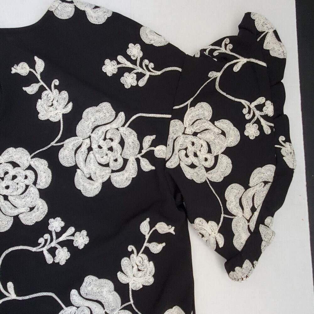 Beige Eci Roses Blouse Embroidered Womens‎ XL Flare Sleeves Party Black - Picture 5 of 13